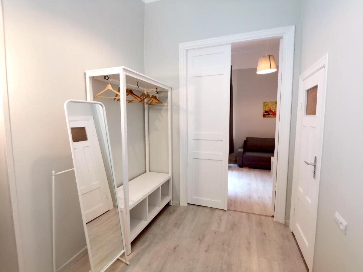 Lacplesa Downtown New 2-Bedroom Apartment Riga Esterno foto